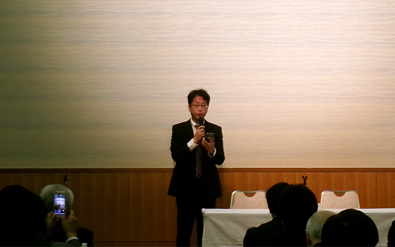 高智副会長の閉会挨拶